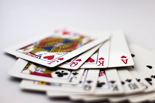 comfortbet live-dealer blackjack table with multiple camera angles