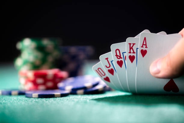 comfortbet live-dealer tables showing blackjack and roulette games